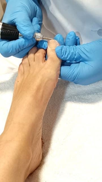 Pedicura con Peeling y Masaje - Imagen 1