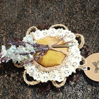 Tocado Tela Hecho a Mano - Imagen 1